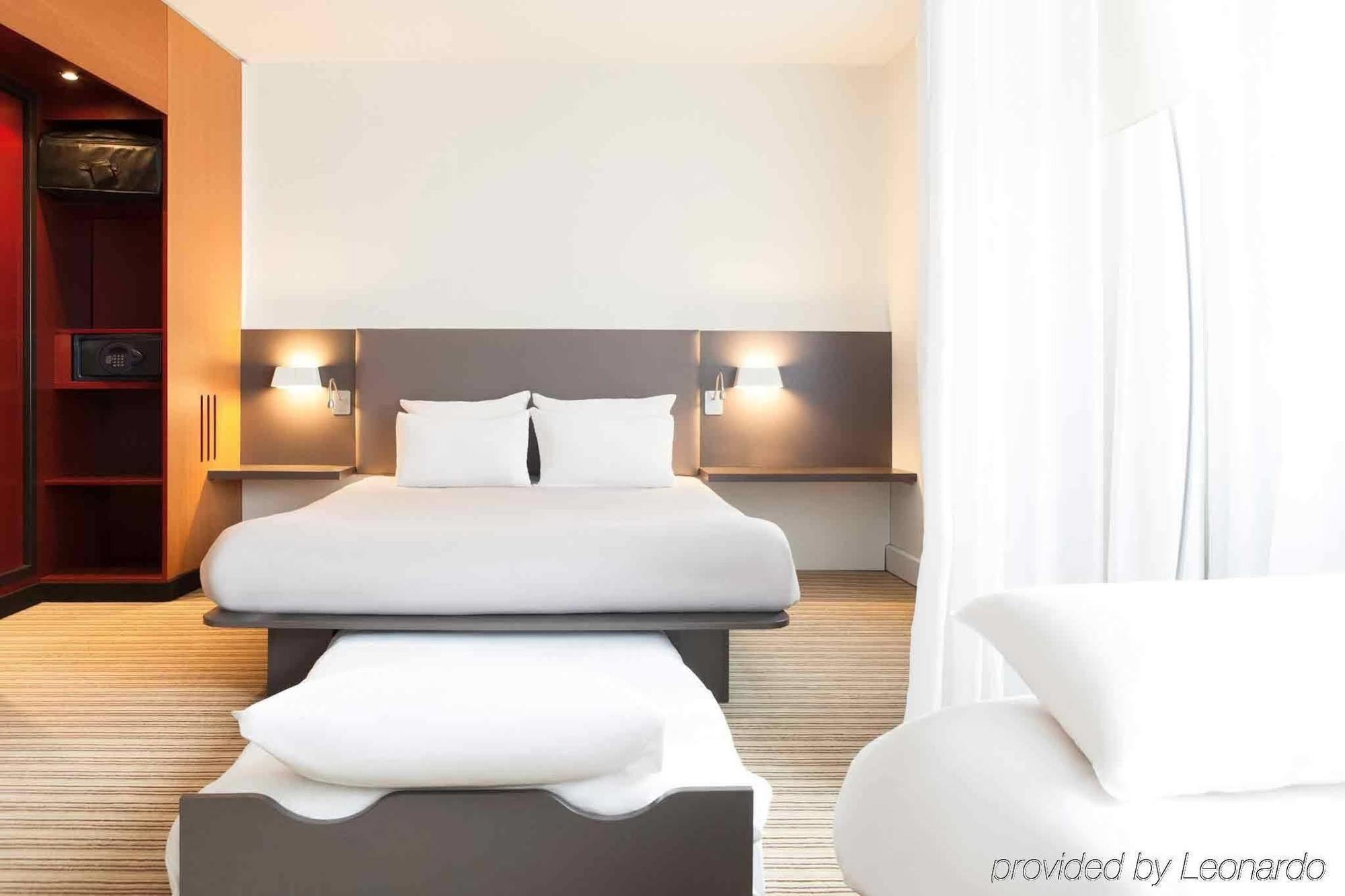 B&B Hotel Velizy Est Dış mekan fotoğraf